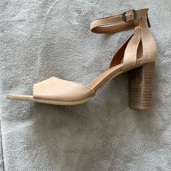 Lucky Brand Solinio Sandal Tan Leather Stacked Heel Boho Spring Summer Size 10 - Picture 10 of 10